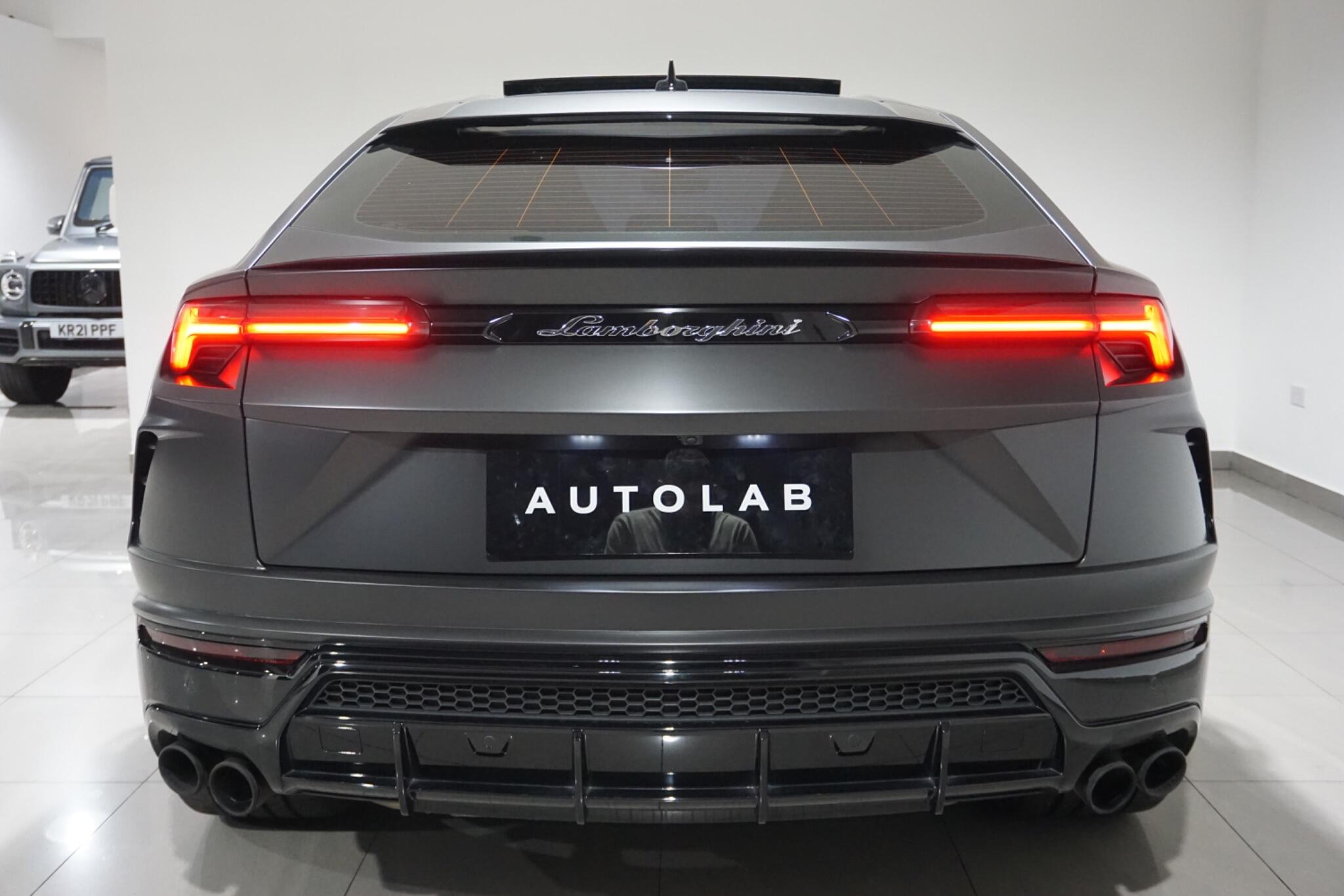 Lamborghini Urus 4.0 V8 BiTurbo SUV 5dr Petrol Auto 4WD Euro 6 (650 ps)